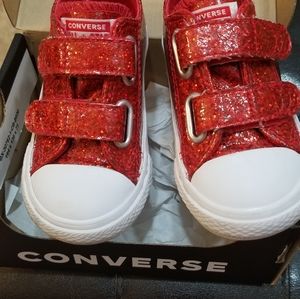 Red converse toddler size